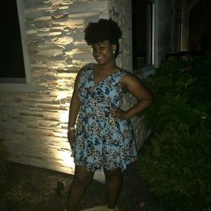 Meet your Posher, Elisha